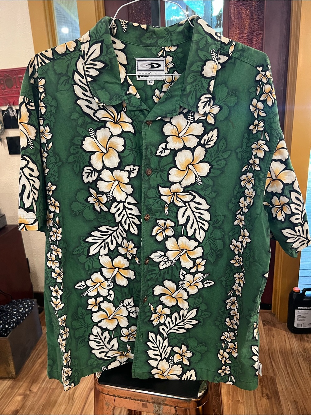 Good Vibes Green Floral Short-Sleeve Button-Down Shirt